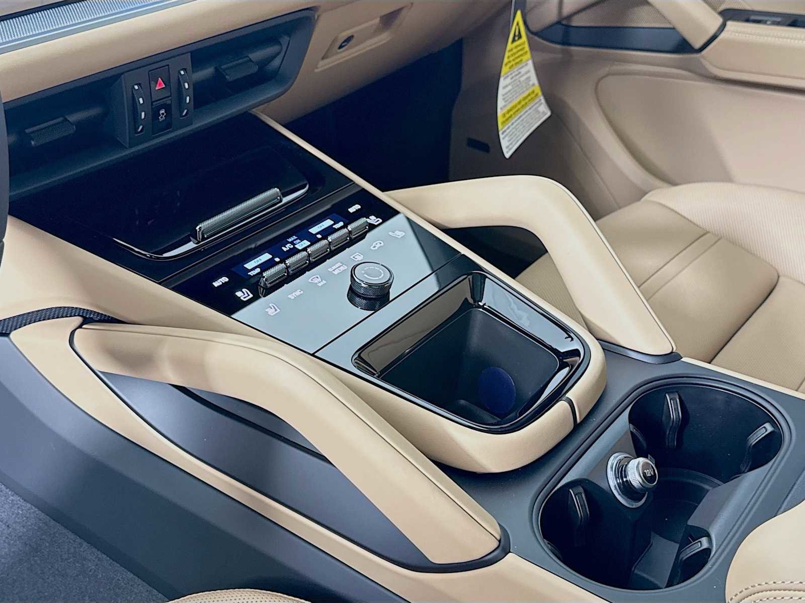 New 2026 Porsche Cayenne image 21