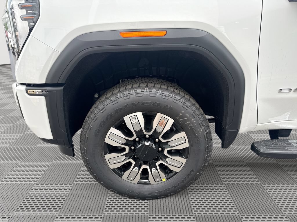 New 2026 GMC Sierra 2500 Denali w/ Denali Reserve Package AWD/4WD image 30