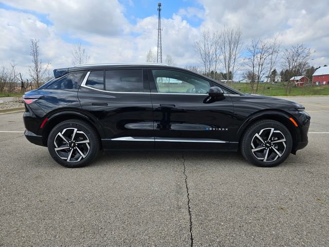 Used 2025 Chevrolet Equinox EV LT FWD image 8