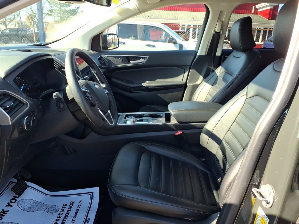 Certified 2024 Ford Edge SEL w/ Convenience Package AWD/4WD image 13