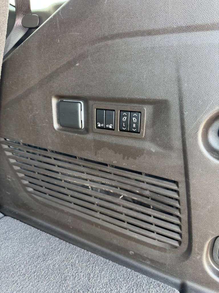 Used 2021 Chevrolet Tahoe Z71 w/ Z71 Off-Road Package image 42