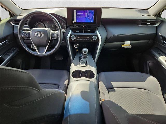 Used 2023 Toyota Venza LE AWD/4WD image 18