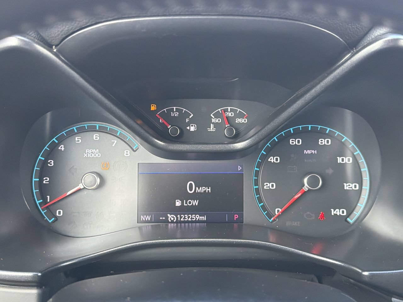 Used 2020 Chevrolet Colorado Z71 RWD image 28