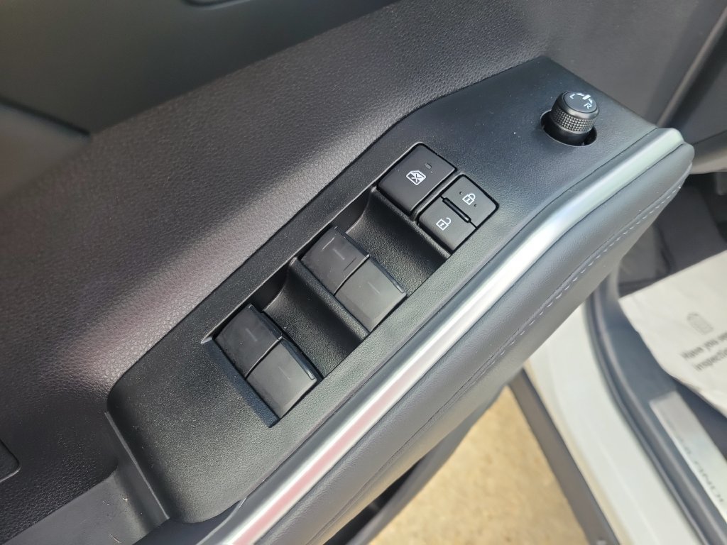 Certified 2026 Toyota Highlander XLE AWD/4WD image 15
