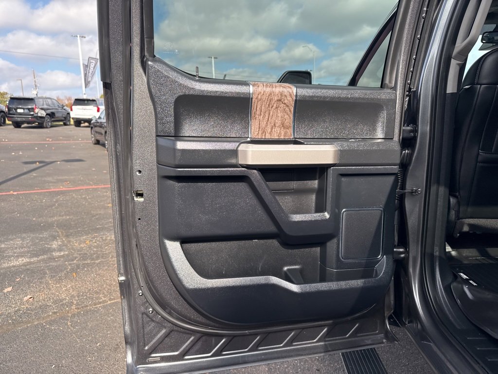 Used 2017 Ford F350 Lariat w/ Lariat Ultimate Package image 35