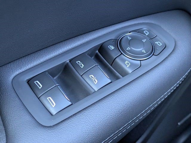 Certified 2025 Cadillac XT5 Premium Luxury w/ Technology Package AWD/4WD image 14