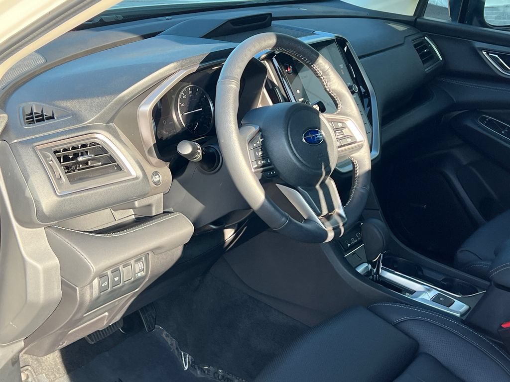 Used 2025 Subaru Ascent Limited AWD/4WD image 14