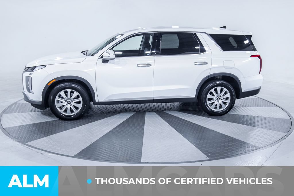 Used 2025 Hyundai Palisade SE FWD image 4