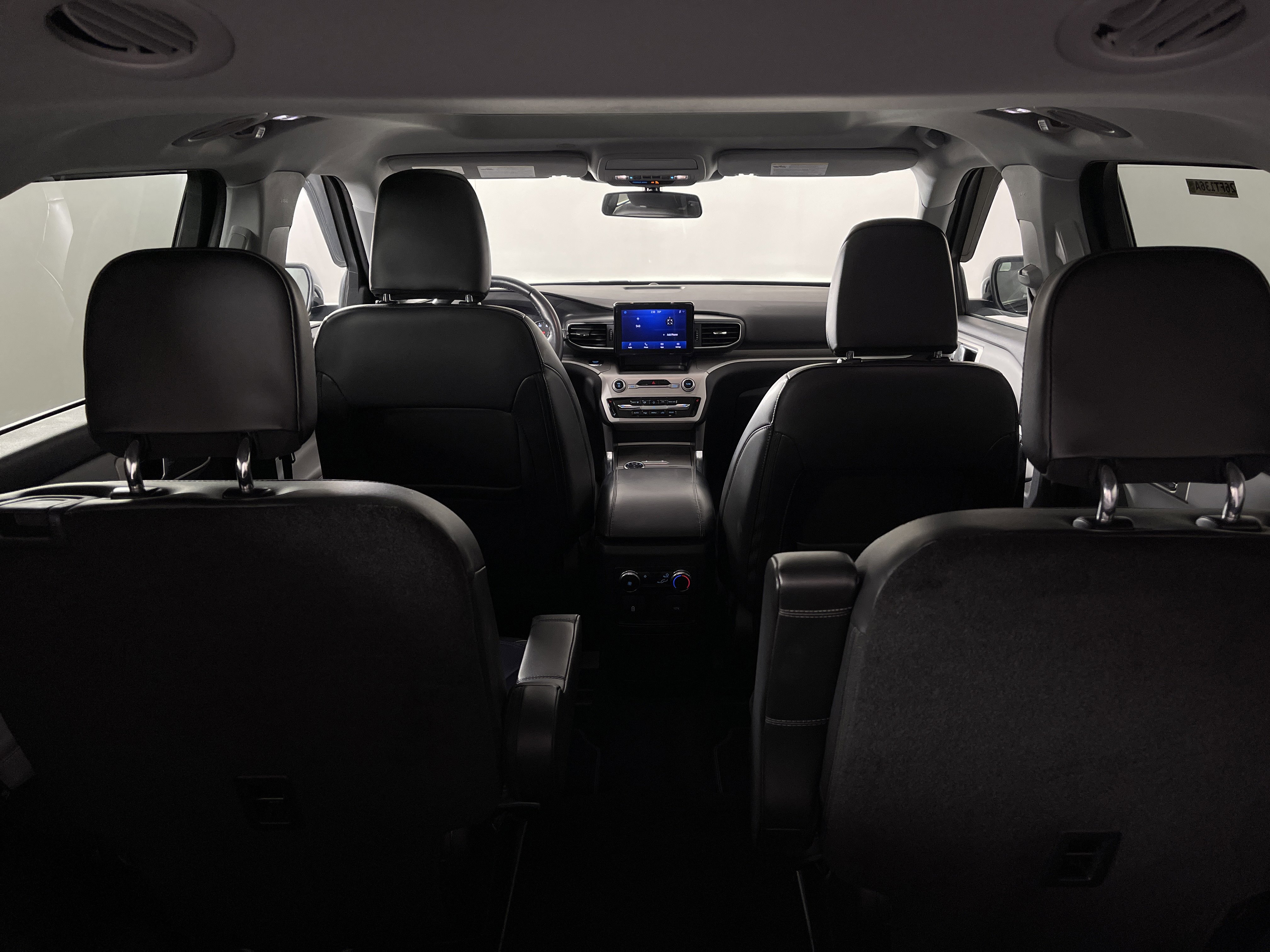 Used 2022 Ford Explorer XLT w/ Equipment Group 202A image 18