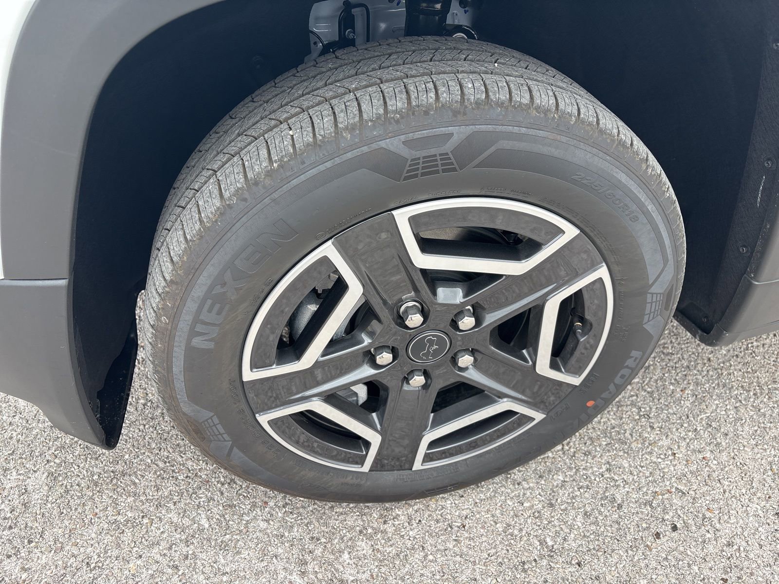 New 2026 Jeep Cherokee Laredo AWD/4WD image 30