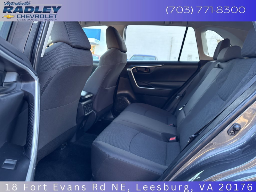 Used 2025 Toyota RAV4 LE AWD/4WD image 23
