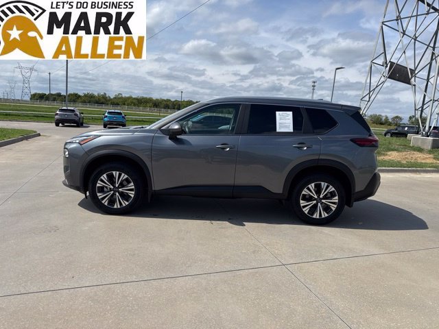 Used 2023 Nissan Rogue SV w/ SV Premium Package FWD image 3