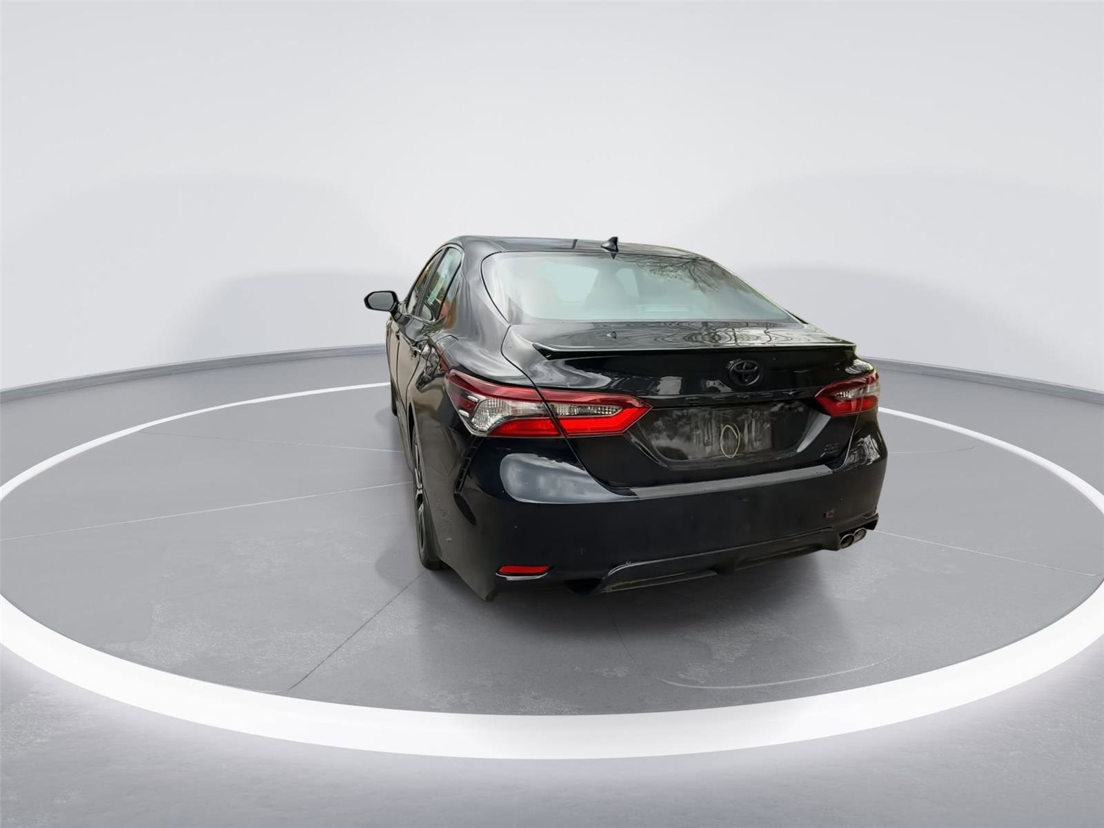 Used 2023 Toyota Camry SE image 7