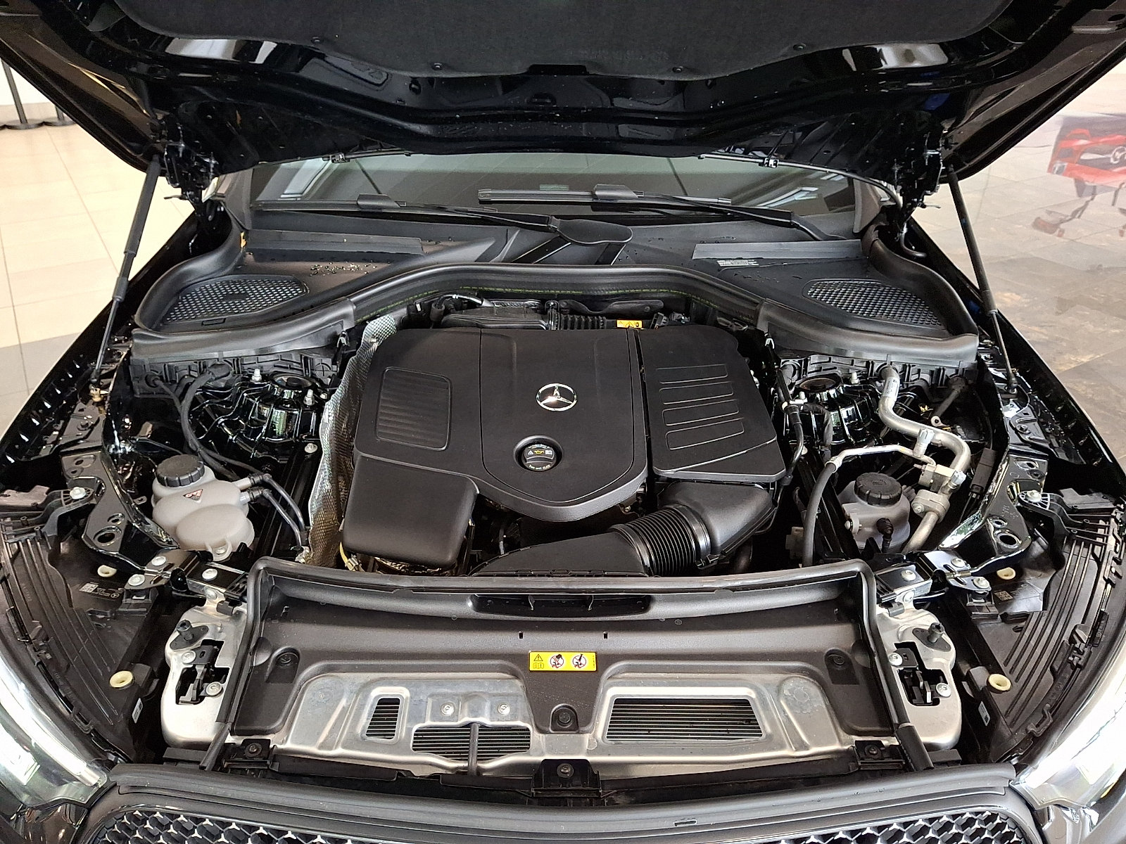 Certified 2026 Mercedes-Benz GLC 300 4MATIC image 25