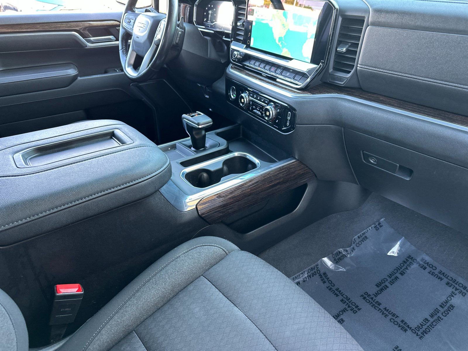 Used 2022 GMC Sierra 1500 Elevation w/ LPO, Elevation Black Package image 14