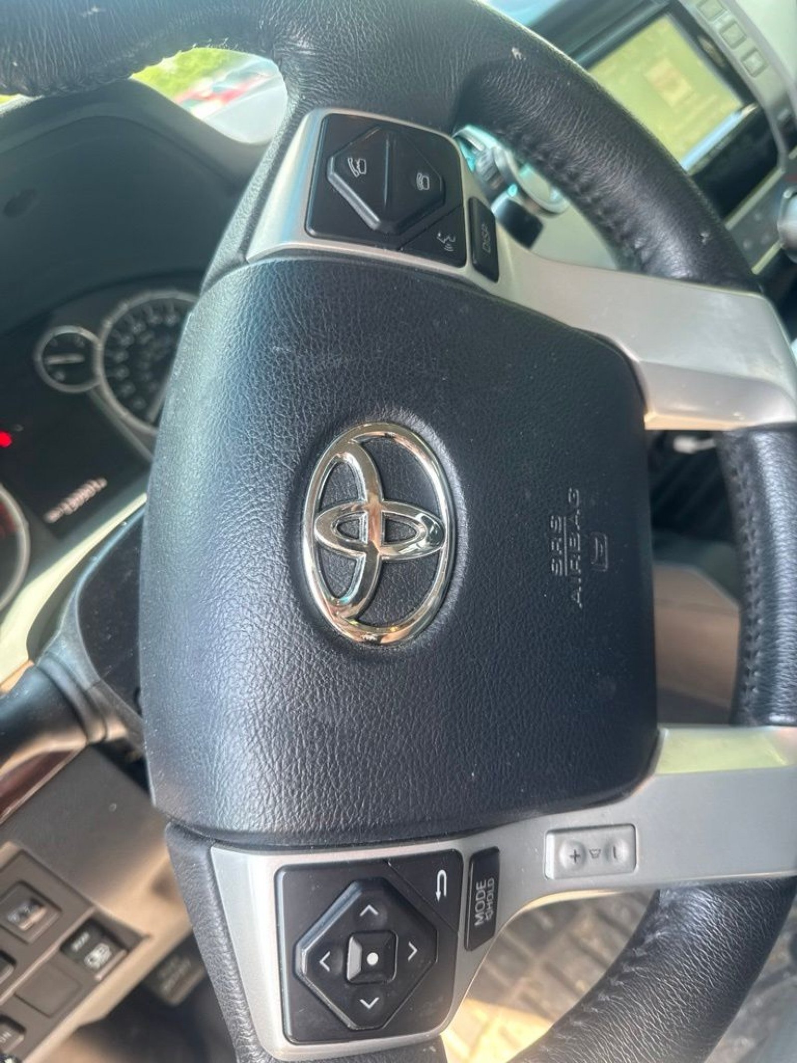 Used 2015 Toyota Tundra Limited AWD/4WD image 15