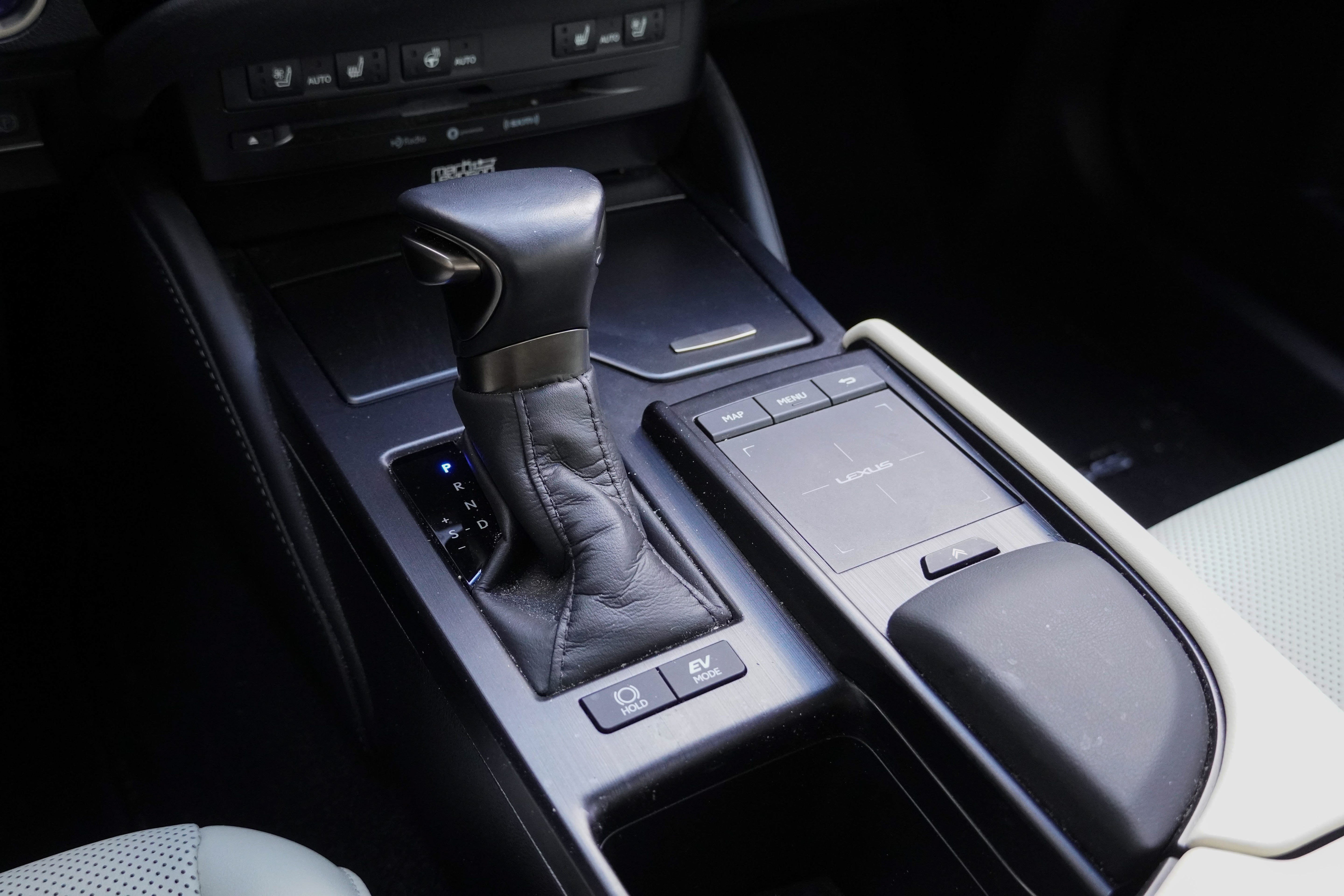 Used 2022 Lexus ES 300h w/ Premium Package FWD image 29