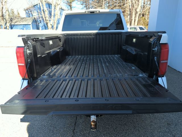 Used 2024 Toyota Tacoma TRD Off-Road image 24