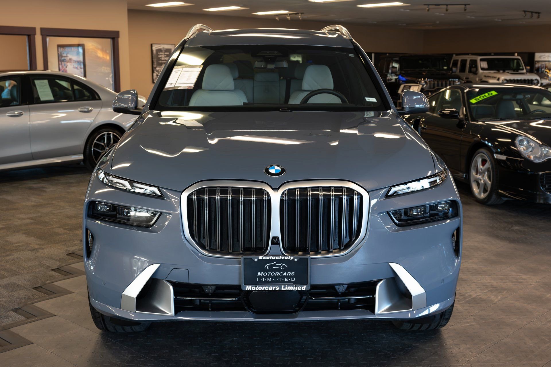 Used 2025 BMW X7 xDrive40i image 8