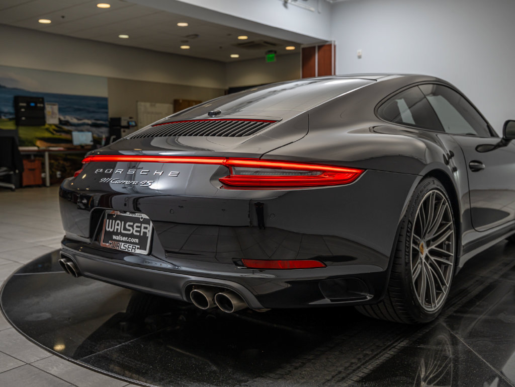 Used 2019 Porsche 911 Carrera 4S AWD/4WD image 37