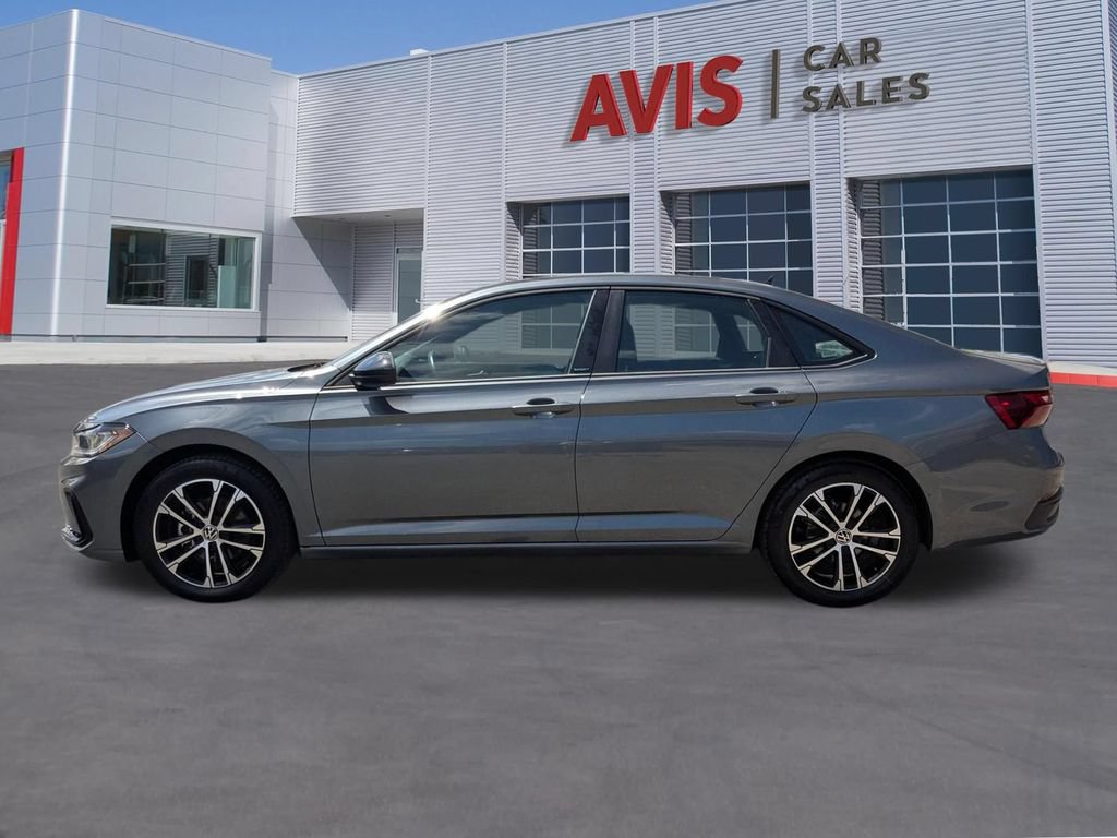 Used 2025 Volkswagen Jetta Sport FWD video 2