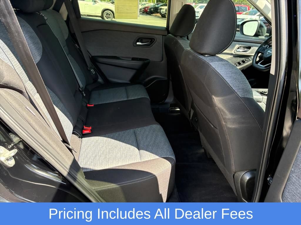 Used 2023 Nissan Rogue SV AWD/4WD image 21
