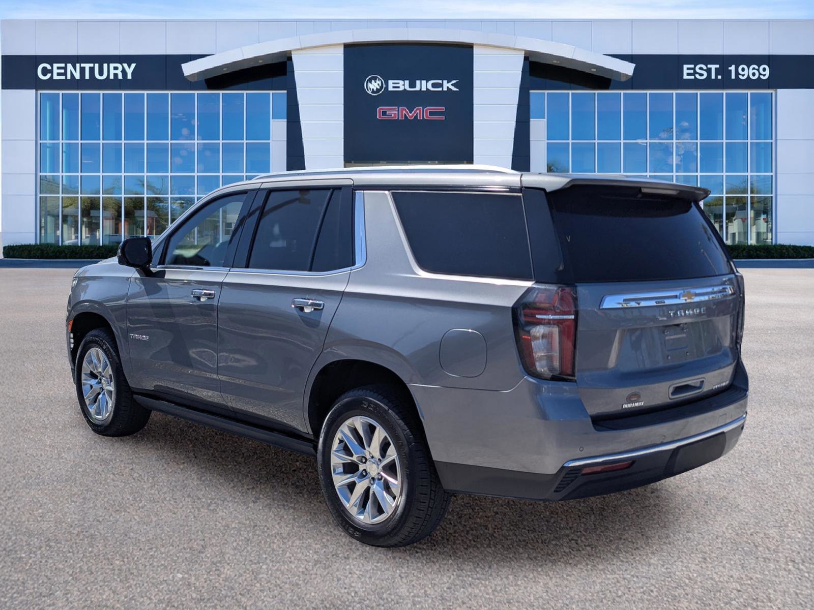 Used 2021 Chevrolet Tahoe Premier w/ Premium Package image 5