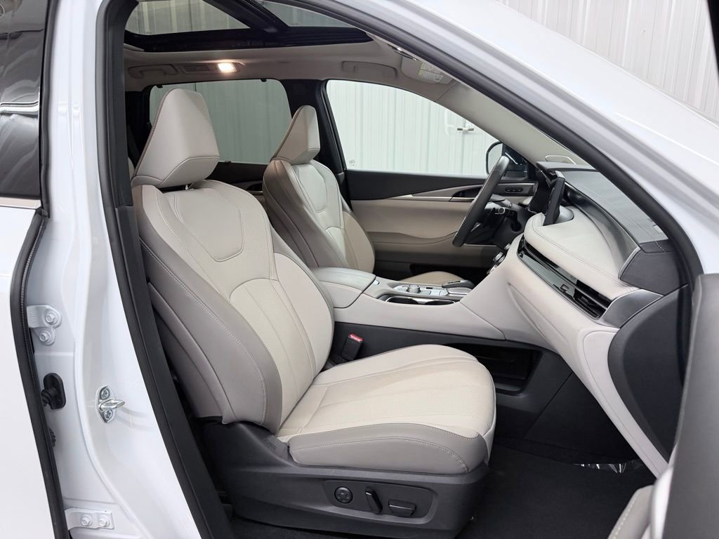 Certified 2026 INFINITI QX60 Luxe w/ Cargo Package image 43