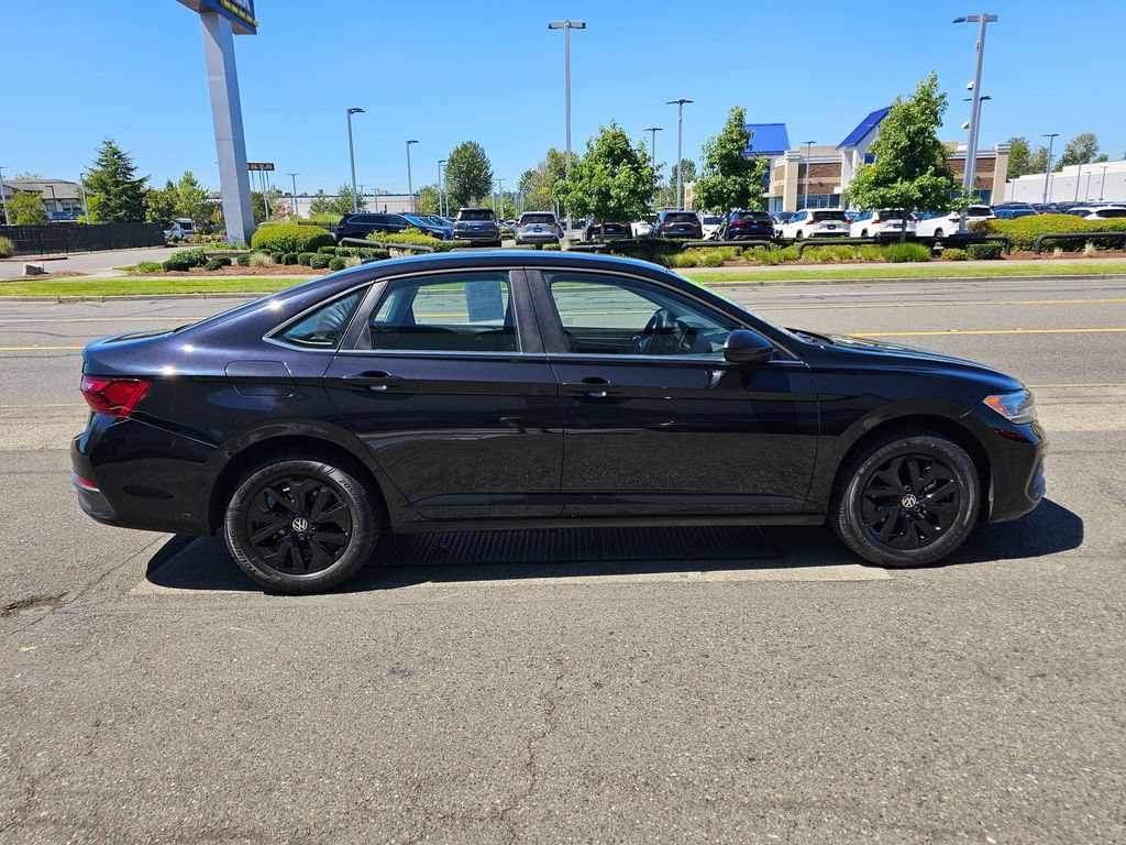 Used 2024 Volkswagen Jetta S FWD image 4