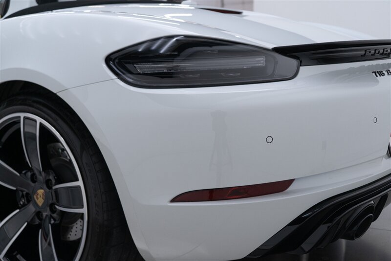 Used 2023 Porsche 718 Boxster GTS RWD image 32
