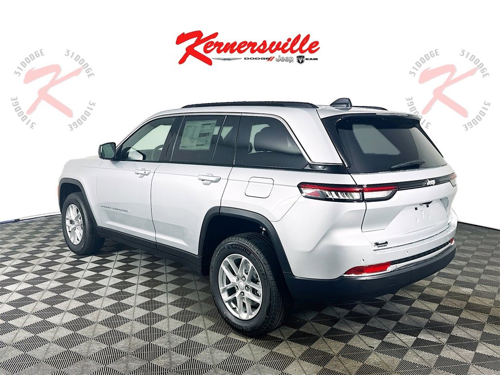 New 2025 Jeep Grand Cherokee Laredo X image 5