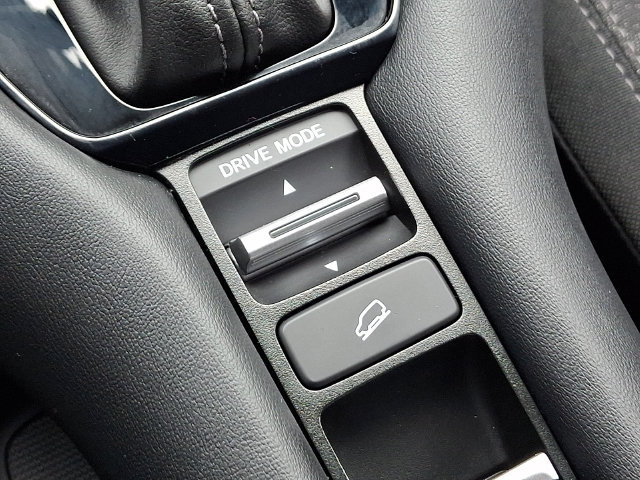 Used 2026 Honda HR-V LX image 23
