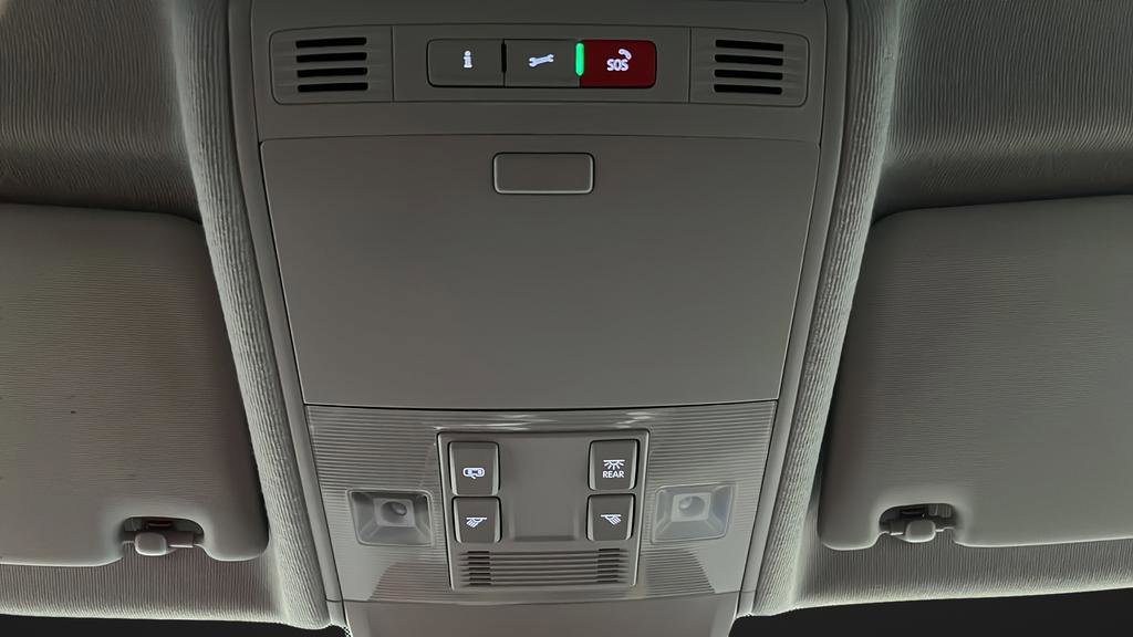 Used 2024 Volkswagen Tiguan SE AWD/4WD image 33