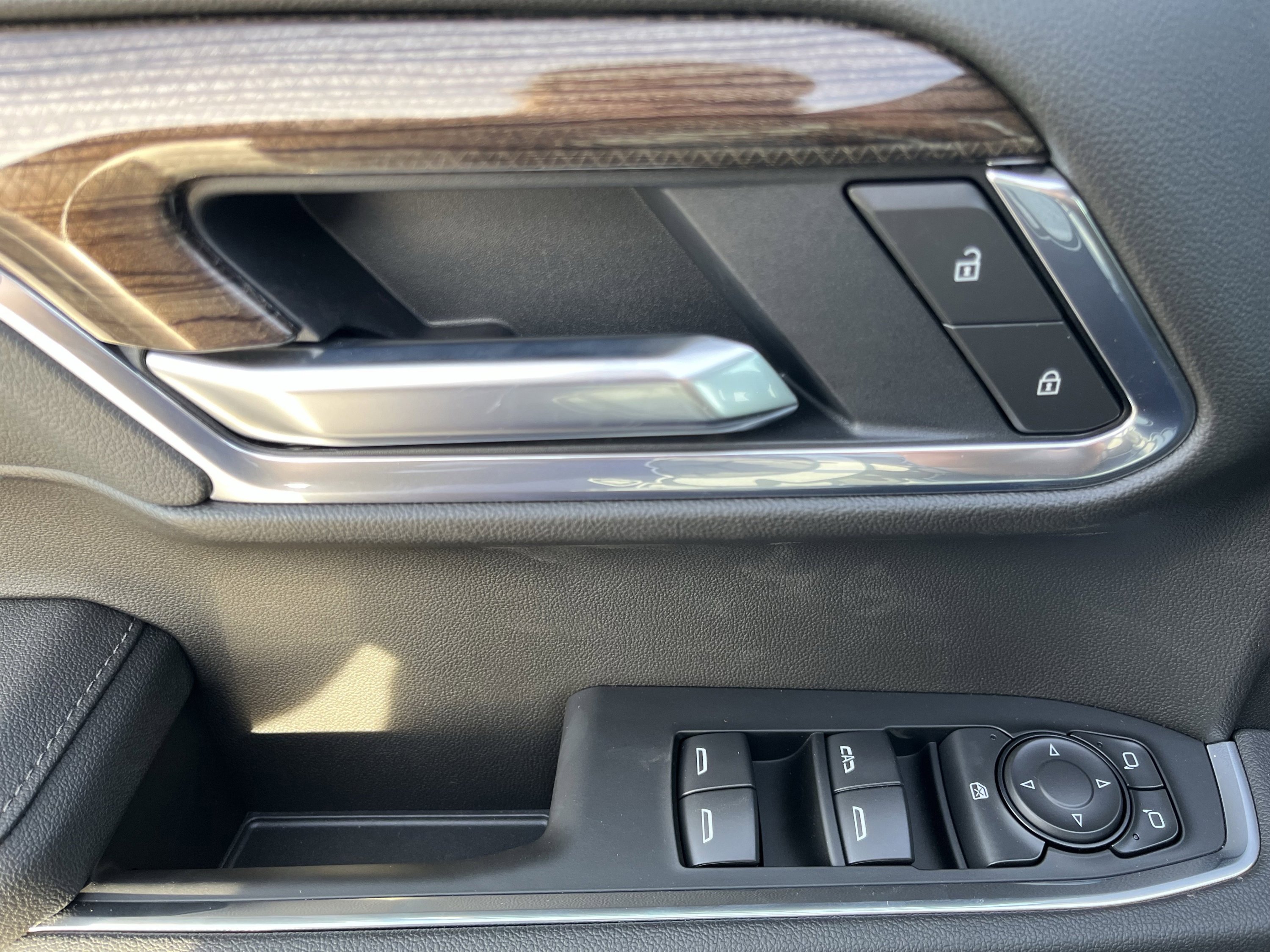 New 2026 Chevrolet Silverado 1500 LT image 17