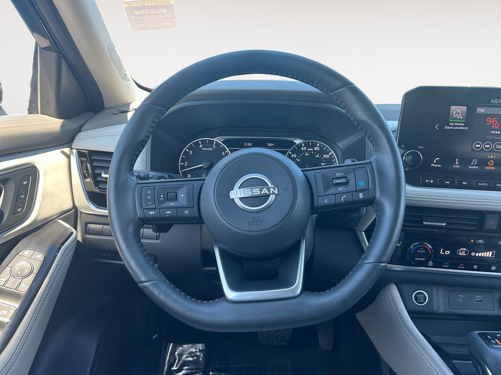 Used 2023 Nissan Rogue SL w/ SL Premium Package image 14