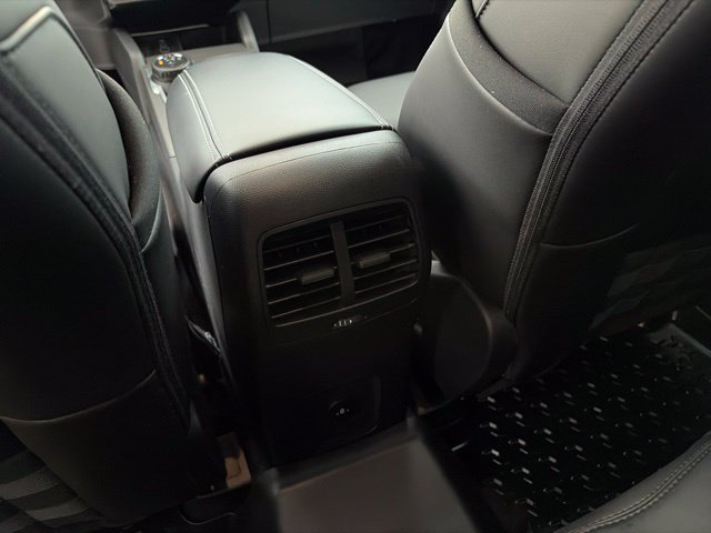 Used 2025 Ford Bronco Sport Outer Banks w/ Outer Banks Tech Package+ AWD/4WD image 28