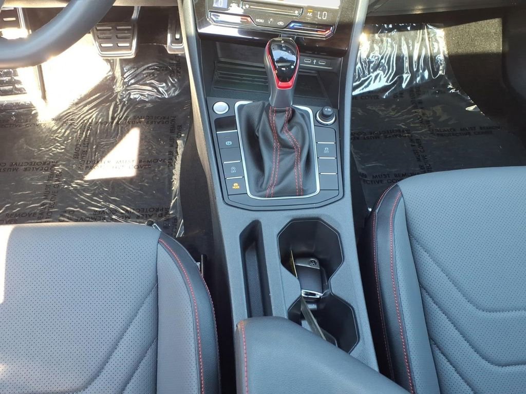 Certified 2025 Volkswagen Jetta GLI Autobahn w/ GLI Black Package image 15
