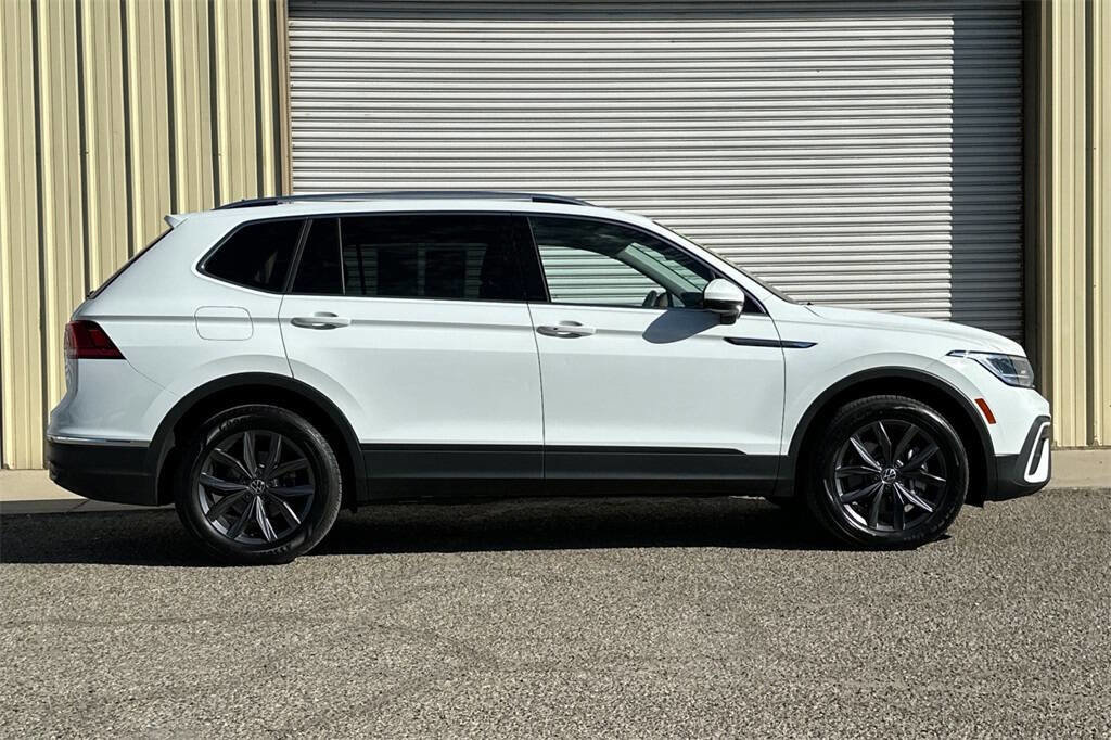 Used 2022 Volkswagen Tiguan SE image 7