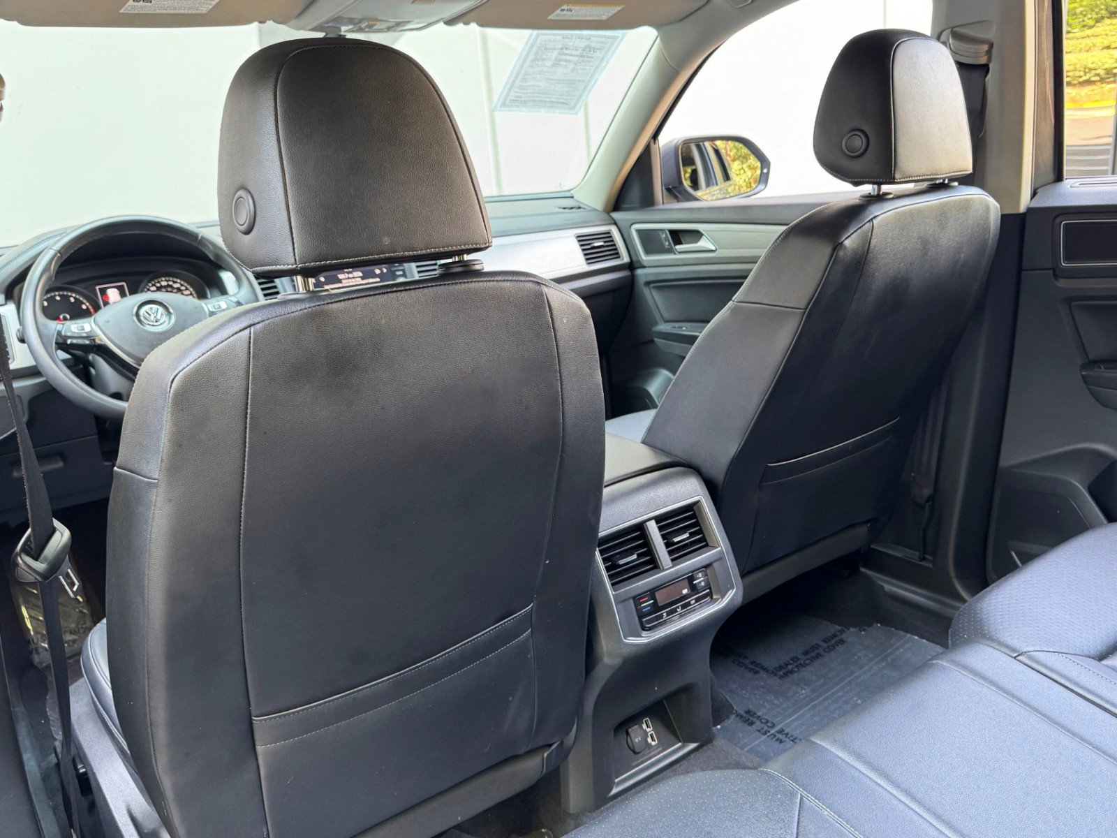 Used 2018 Volkswagen Atlas SE image 32