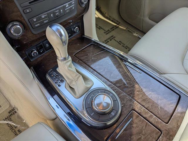 Used 2012 INFINITI QX56 4WD w/ Deluxe Touring Pkg image 12