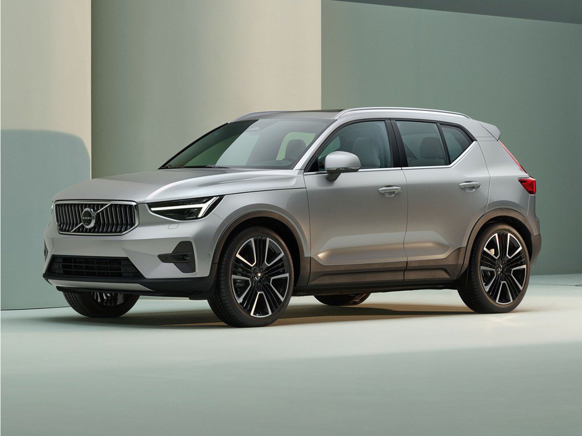 Used 2023 Volvo XC40 B5 Ultimate w/ Climate Package AWD/4WD image 1
