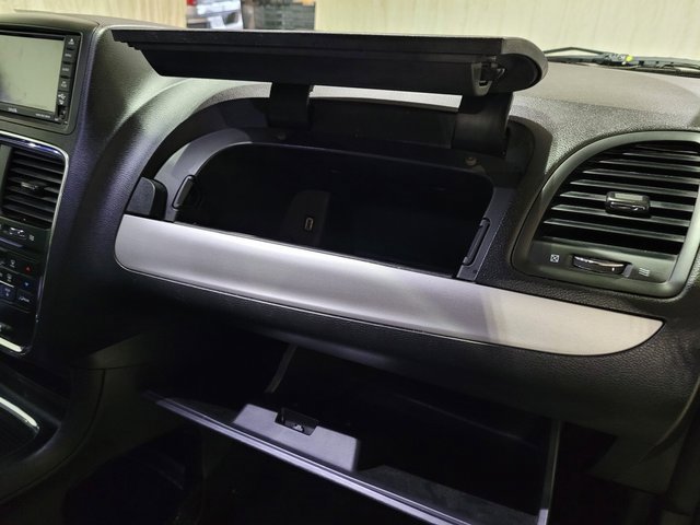 Used 2018 Dodge Grand Caravan GT image 55