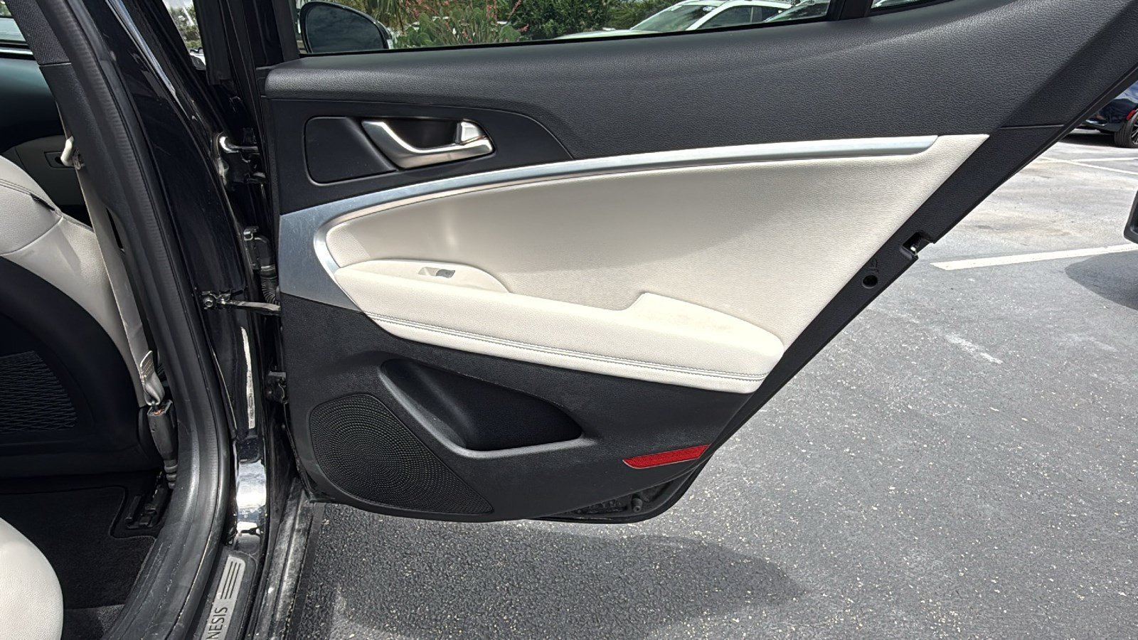 Used 2023 Genesis G70 2.0T RWD image 24