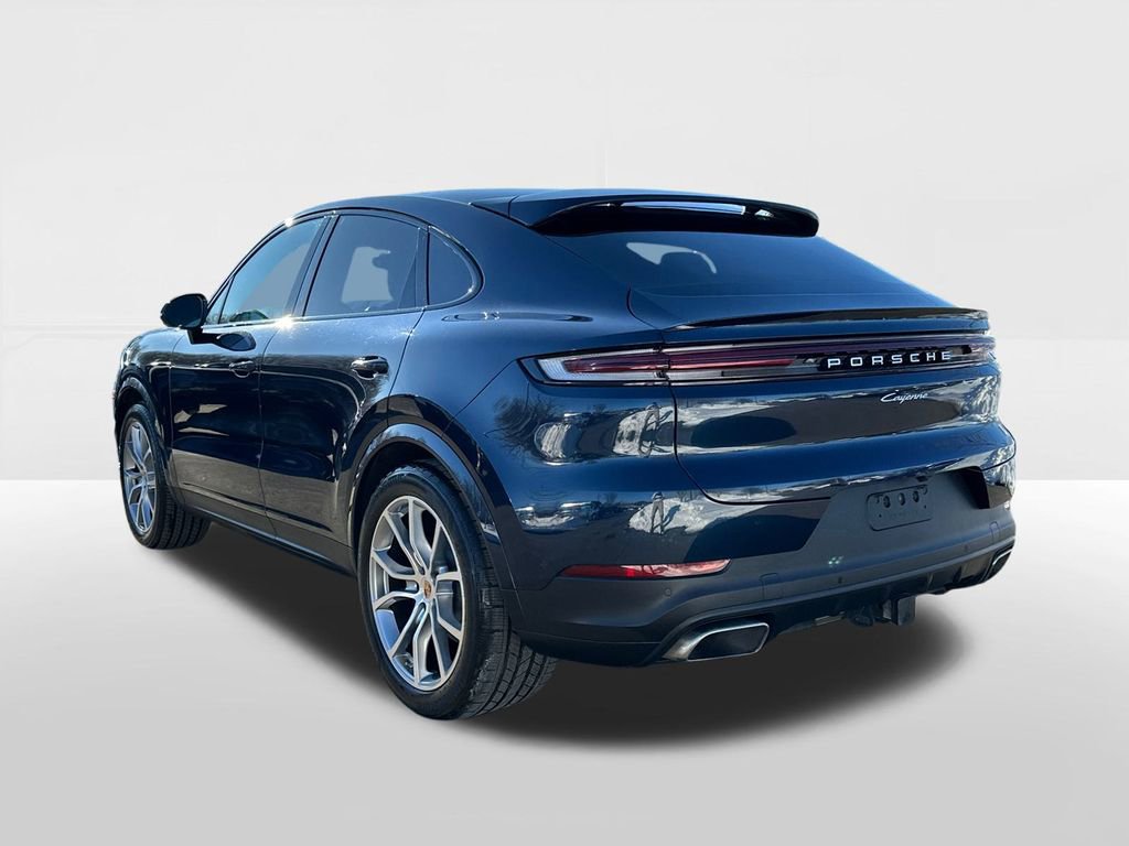 Used 2024 Porsche Cayenne Coupe image 2