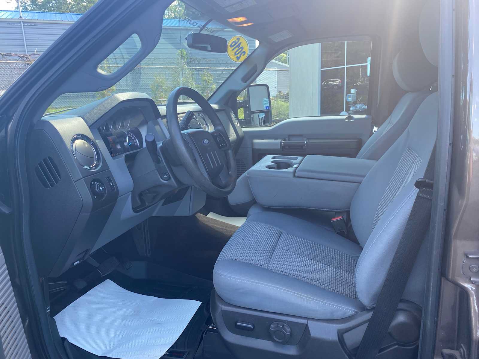 Used 2016 Ford F250 XLT w/ XLT Premium Package AWD/4WD image 9