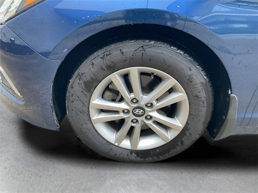 Used 2017 Hyundai Sonata SE w/ Cargo Package image 9