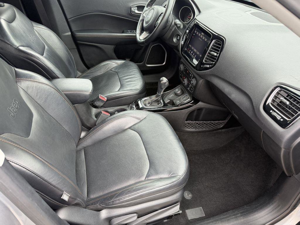 Used 2020 Jeep Compass Latitude FWD image 10