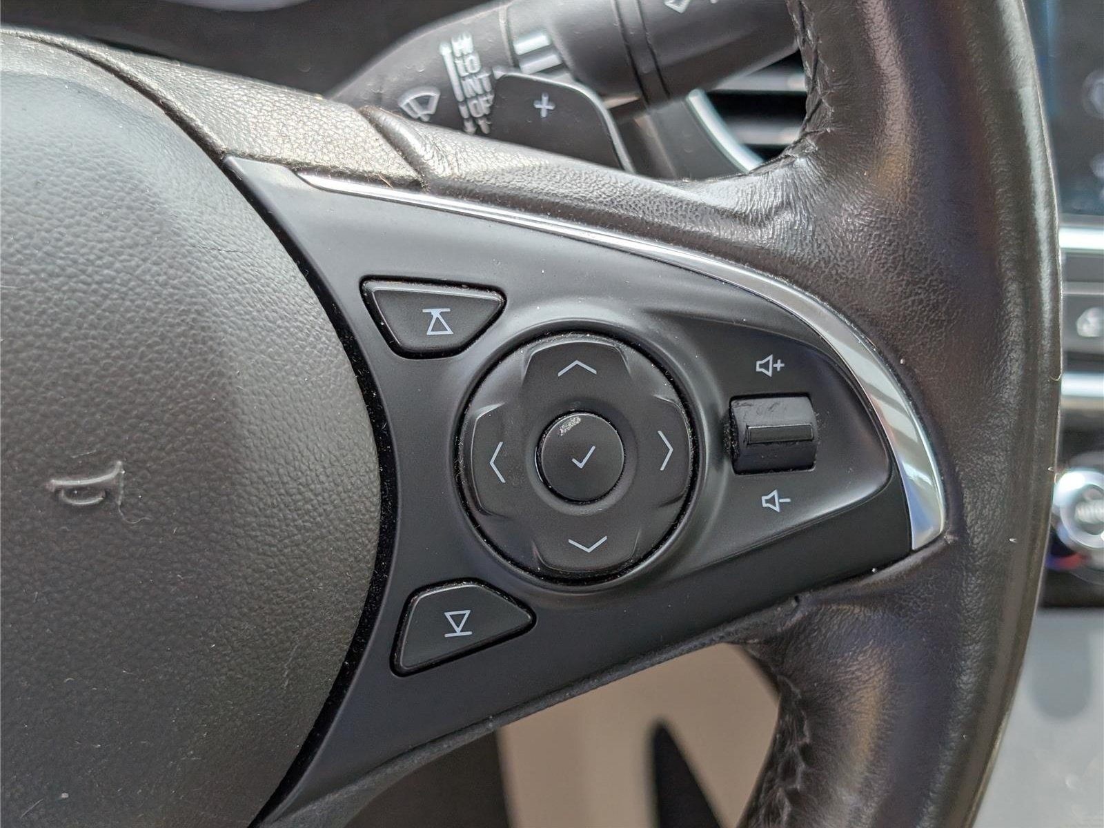 Used 2017 Buick LaCrosse Premium w/ Sun and Shade Package FWD image 23