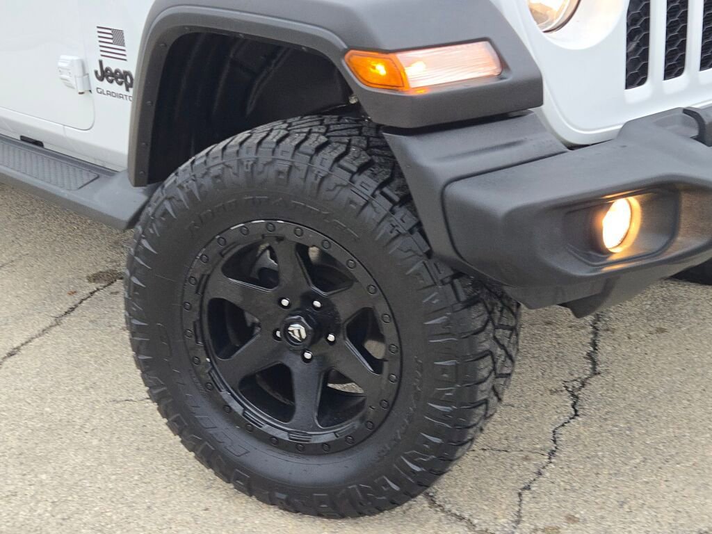 Used 2020 Jeep Gladiator Sport w/ Quick Order Package 24S image 3