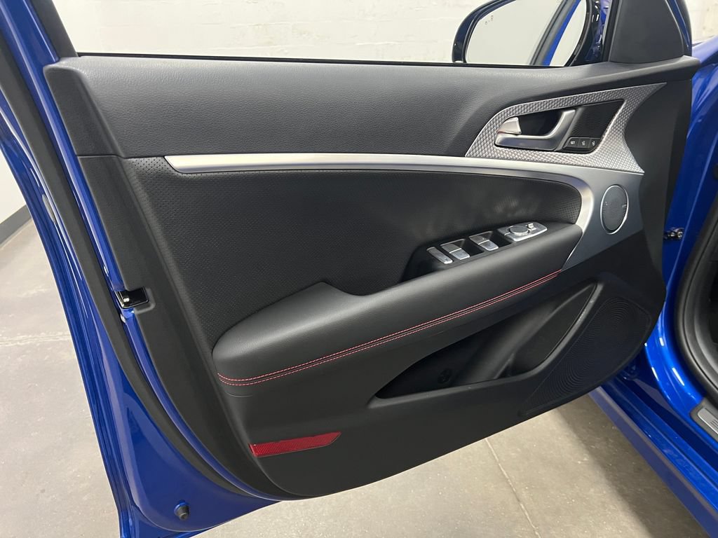 Used 2023 Genesis G70 2.0T w/ Sport Prestige Package RWD image 12